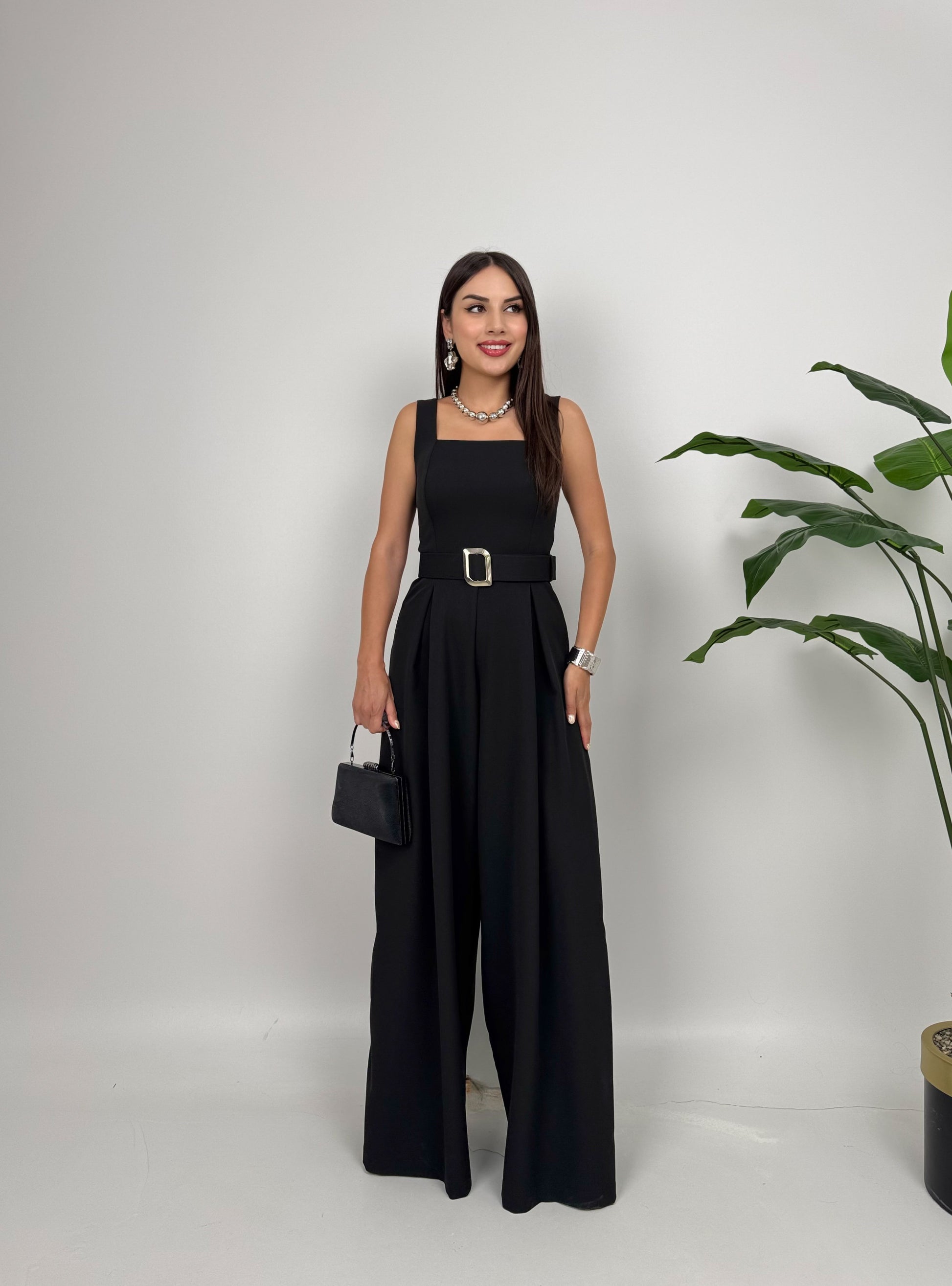 Elegant Tailored Sleeveless Jumpsuit