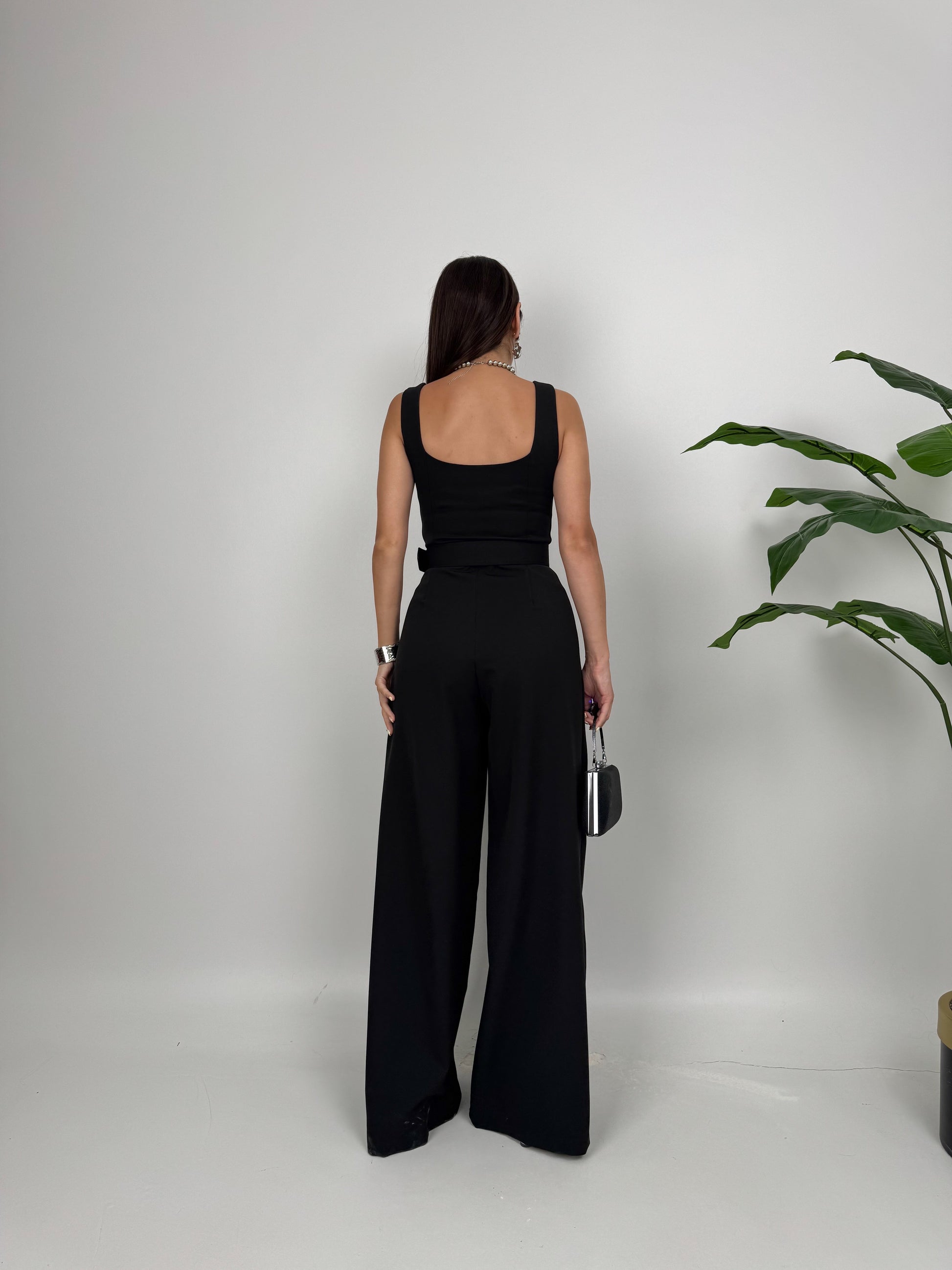 Elegant Tailored Sleeveless Jumpsuit