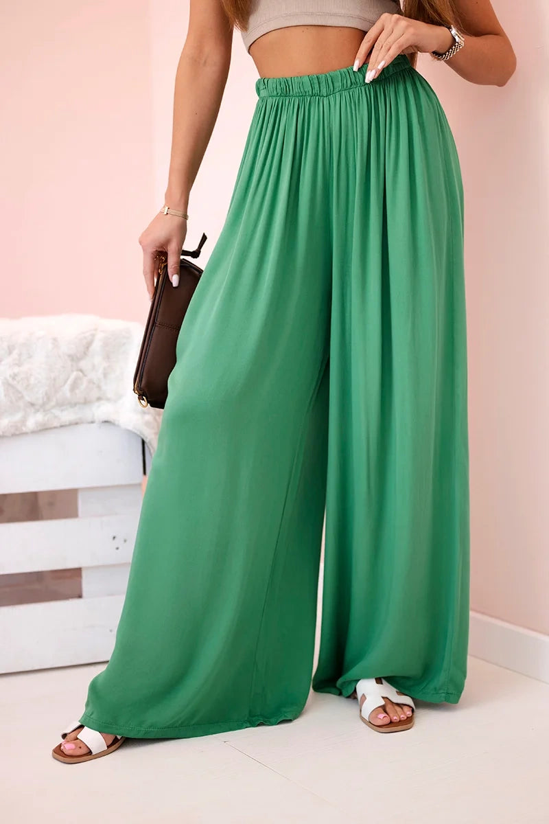 Women's wide viscose trousers with elastic waistband
